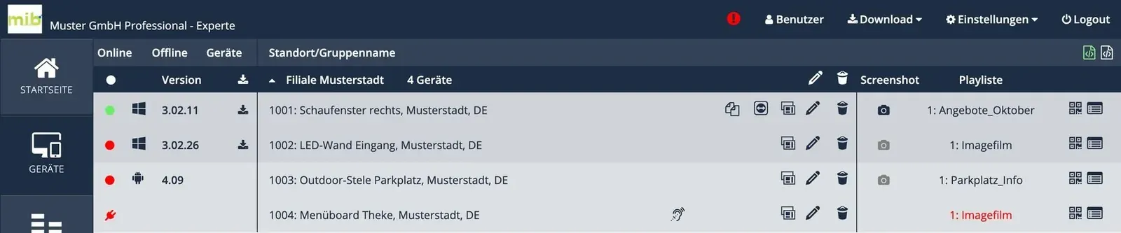 Geräteliste mit Online-Status, Version und Playliste je Bildschirm